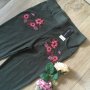 Дамски клин-панталон цвят каки/ маслиново зелен с бродерия цветя, с висока талия, еластичен XS/S/M, снимка 4
