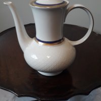 Немски порцеланов чайник с позлата , снимка 2 - Сервизи - 32104176