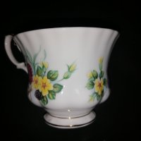 Порцелан на Royal Albert - чашка с чинийка , снимка 2 - Чаши - 42850031