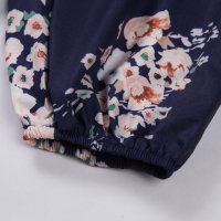 Дамска блуза в тъмносиньо с принт на цветя, снимка 7 - Блузи с дълъг ръкав и пуловери - 40148911