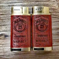 Газови ветроустойчиви запалки. Метални с кожена обвивка и емблеми на Jack Daniels, снимка 5 - Запалки - 34532523