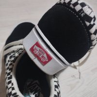 Мъжки ниски маратонки VANS,нови, снимка 4 - Кецове - 40683379