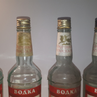 "Сливенска водка" - 9 стари празни бутилки, снимка 5 - Антикварни и старинни предмети - 44719735