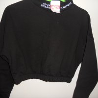 Дамски черен кроп ватиран блуза с дълги ръкави размер М Л