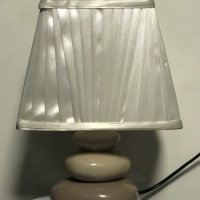 Красва нощна лампа, снимка 2 - Настолни лампи - 44229606