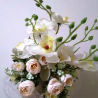 Сватбен букет с орхидеи и  божури, снимка 3 - Сватбени аксесоари - 35604838