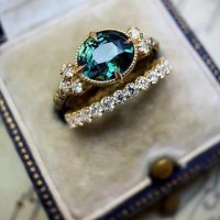 Двойка пръстени със зелен смарагд и топази, позлата, снимка 3 - Пръстени - 36862117