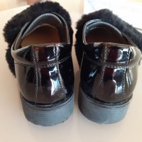 Черни лачени обувки на Primigi за момичета , снимка 6 - Дамски ежедневни обувки - 42766469