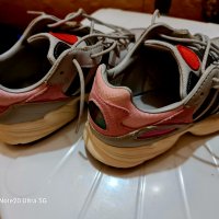 Маратонки adidas TORSION Yung 37 1/3, снимка 3 - Детски маратонки - 40160377