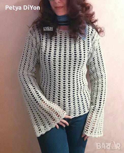 Дамски ръчно плетен на недна кука мрежест пуловер в сиво, снимка 1