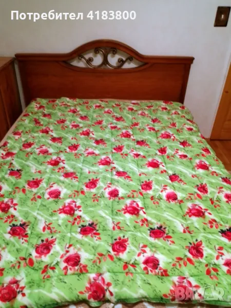 Продавам спален чувал от шушляков плат закупен по времето на соца за къмпинг и туризъм., снимка 1