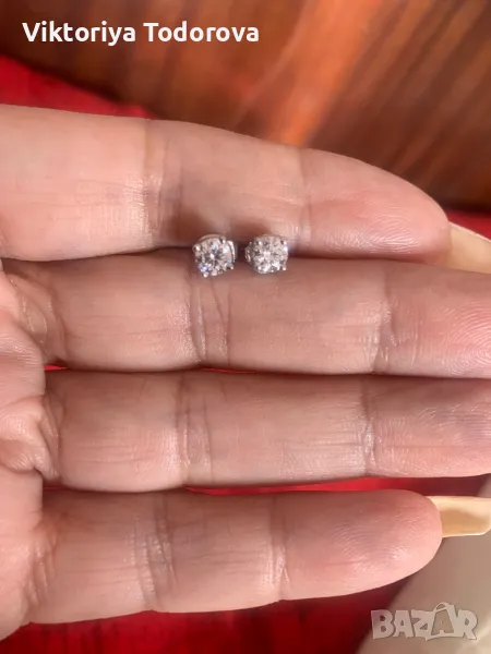 Нови зл. обеци с диаманти -0,50к-СПЕШНО--НА ПОЛОВИН ЦЕНА-ДО КОЛЕДА, снимка 1