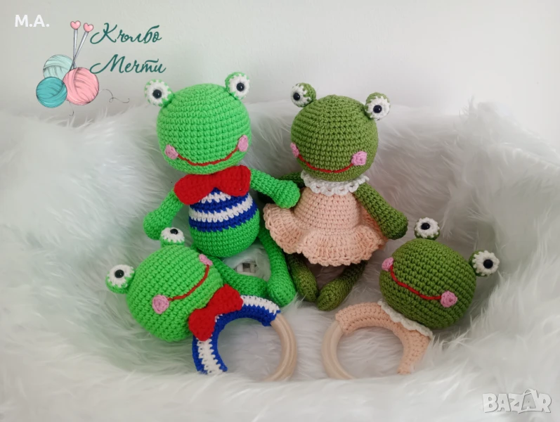 Ръчно плетен комплект дрънкалка и играчка за бебе , снимка 1