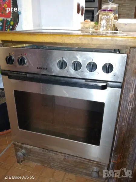 Фурна с плот за вграждане ZANKER, снимка 1