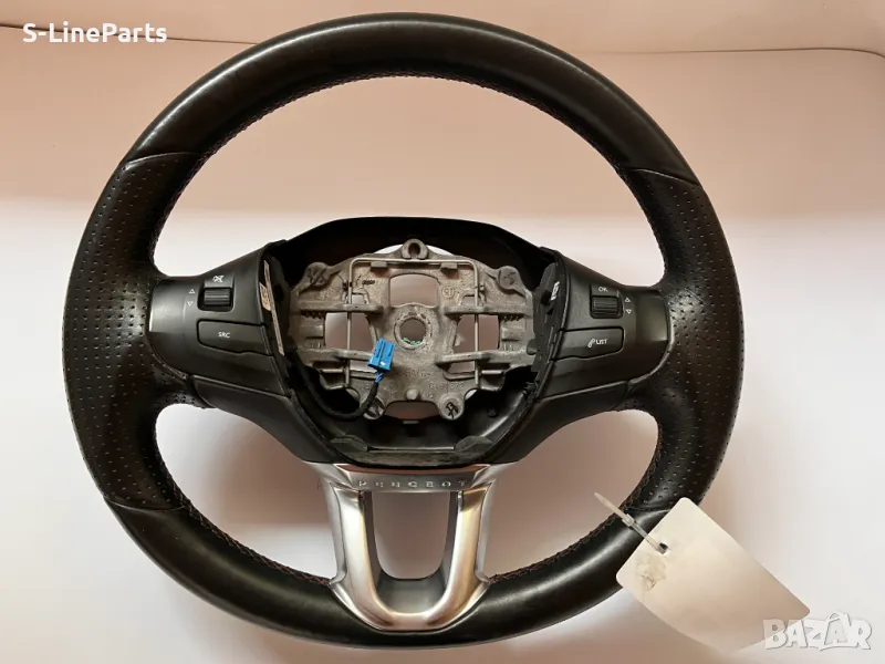 Оригинален с перфорирана кожа Мулти волан Peugeot 2008 Пежо pejo, снимка 1