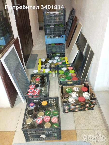 Продавам употребявани буркани на винт с различна вместимост, снимка 1