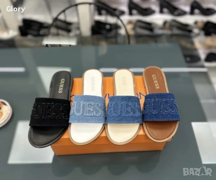 Дамски чехли GUESS, снимка 1