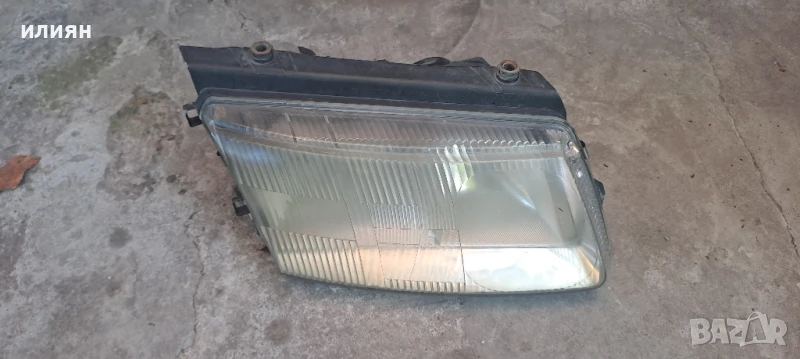 десен фар за vw Passat 4 1998 1999 2000 Hella, снимка 1