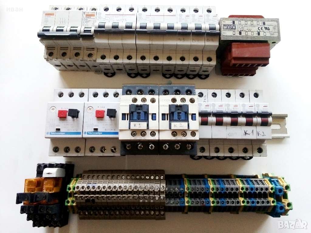 Електроапаратура от табло от хладилен агрегат, снимка 1