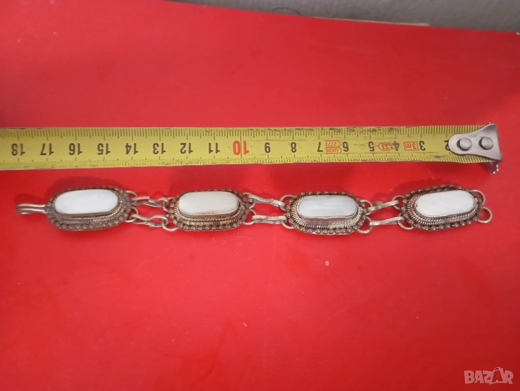 Гривна, снимка 1