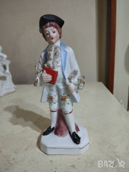 порцеланова статуетка, снимка 1
