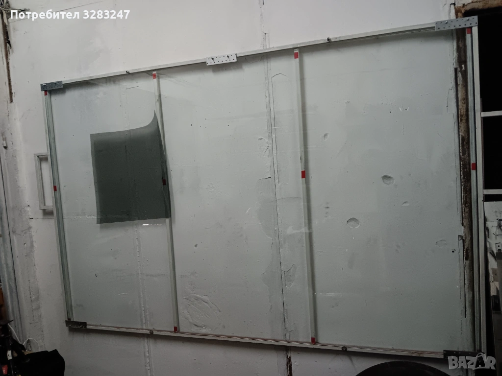 Стена за фолио, снимка 1