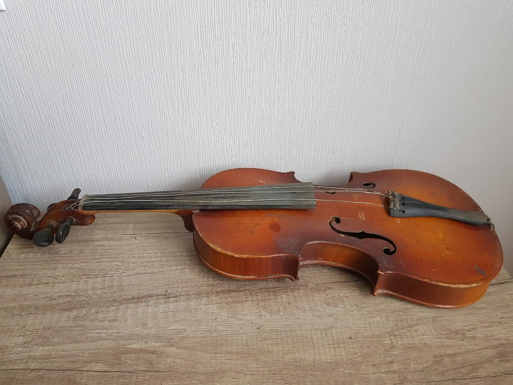 Стара цигулка по модел на Амати 1944г в Струнни инструменти в гр. Видин -  ID30375487 — Bazar.bg