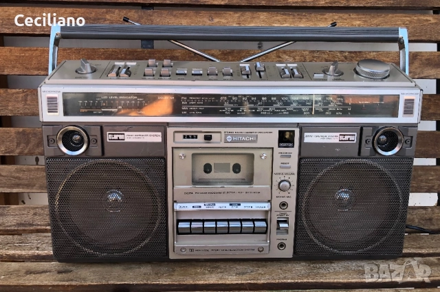 Радиокасетофон Hitachi TRK-8190 – Топ!