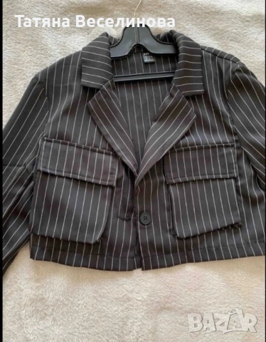 Дамско късо сако XS на райета, снимка 3 - Сака - 53918057