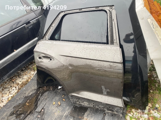 T-roc задна дясна врата 350 лв , снимка 4 - Части - 52579872