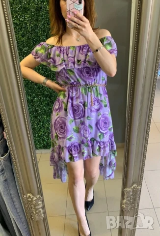 флорална шифонена рокля с асиметрична дължина 