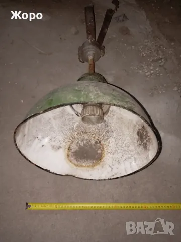 старинна емайлирана промишлена лампа, снимка 4 - Антикварни и старинни предмети - 47488085