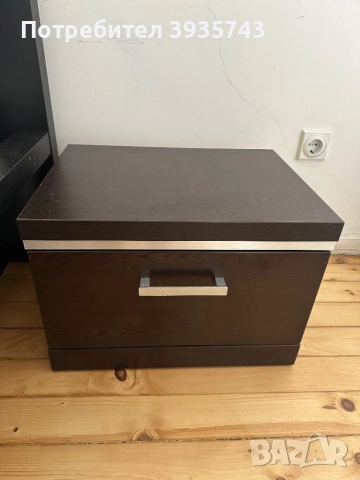 Нощни шкафчета луксозни венге