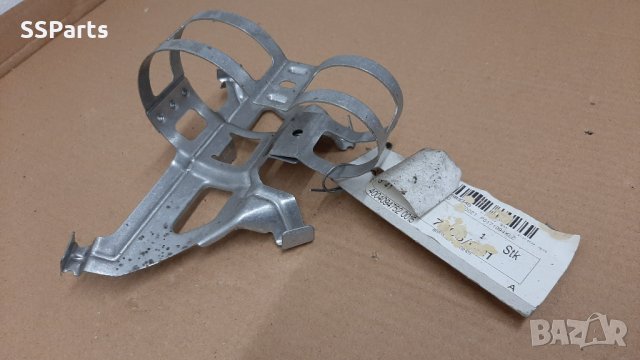 Нова оригинална стойка за горивна помпа и филтър от Mercedes, снимка 2 - Части - 37141764