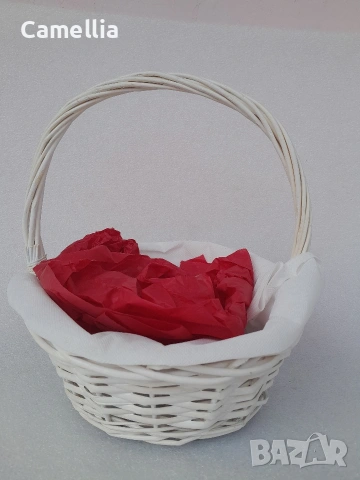 Кошница за яйца и декорация 