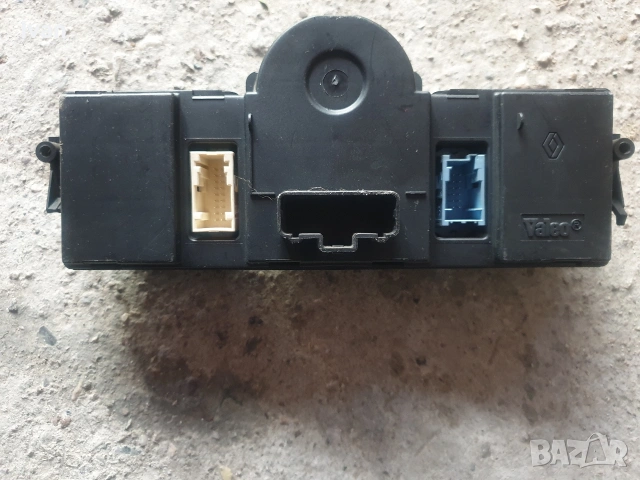 Оправление климатроник Меган сеник 2005г, снимка 2 - Части - 54321677