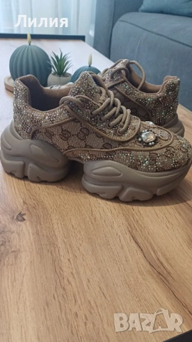 Дамски маратонки