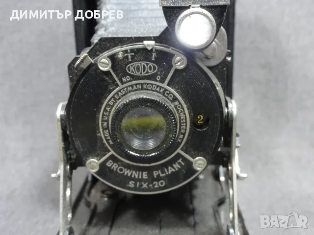 СТАР РЕТРО МЕХОВ ФОТОАПАРАТ EASTMAN KODAK BROWNIE PLIANT SIX-20 FOLDING CAMERA USA, снимка 6 - Антикварни и старинни предмети - 55717502