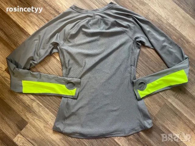 Сива блуза Nike, снимка 4 - Блузи с дълъг ръкав и пуловери - 49826390