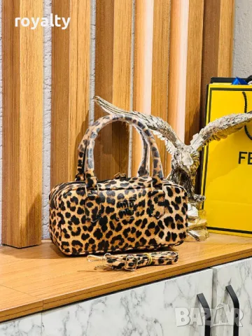 Miu Miu дамски чанти Различни цветове , снимка 10 - Чанти - 49145269