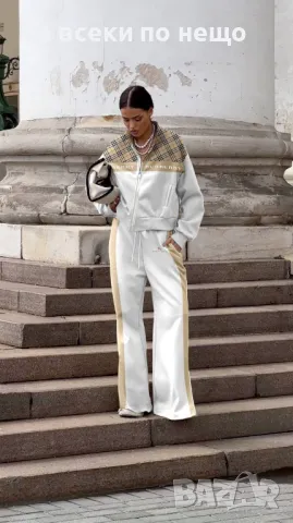 Дамски комплект Burberry - 2 налични цветове Код A108, снимка 3 - Комплекти - 47426626