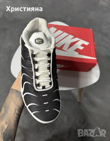 Nike Air Max Plus Killer Whale, снимка 2 - Маратонки - 56443210