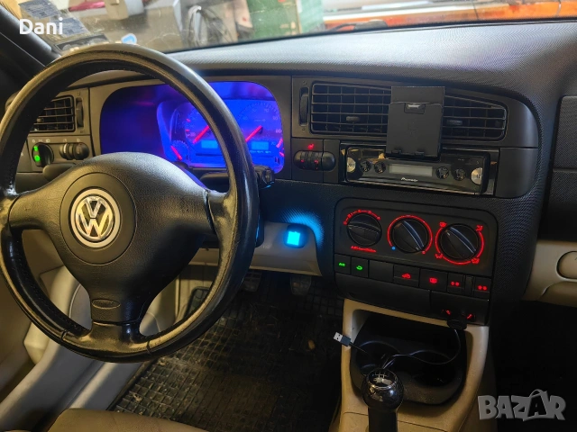 VW Golf 2.0i Cabrio , снимка 4 - Автомобили и джипове - 53908370