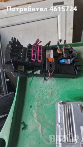 Бушонна Кутия Audi VW 4F0907289G