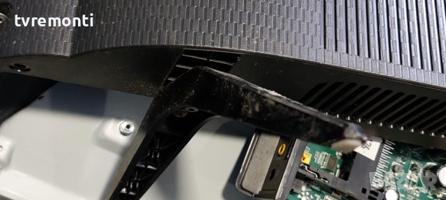 оригинална стойка телевизор Thomson модел 32HD5506, снимка 4 - Стойки, 3D очила, аксесоари - 38681970