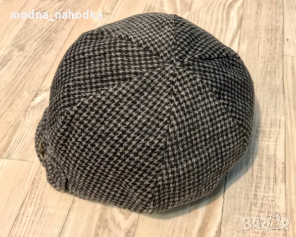 Зимна дамска шапка с мека козирка, снимка 3 - Шапки - 34947754