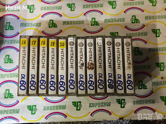 12 броя аудиокасети Hitachi 60 минутни 