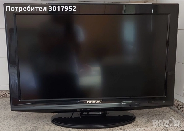 Телевизор Panasonic 32 инча . Без забележки със стойка и дистанционно .