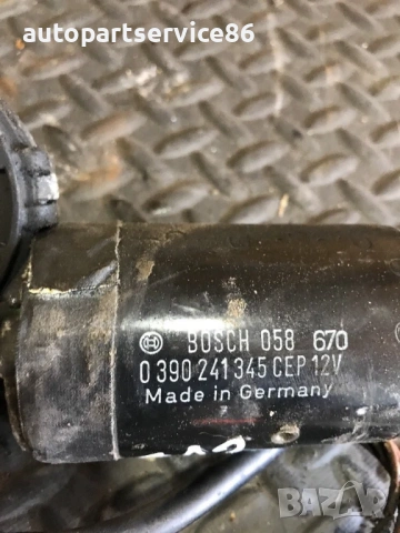 Мотор на чистачката на предното стъкло за Mercedes Sprinter 312 (1998) 0390241345, снимка 2 - Части - 53973107