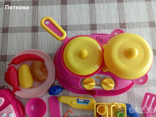 Готварски котлон, касов апарат и лекарски комплект - Страхотни комплекти за игра , снимка 6 - Образователни игри - 50903800